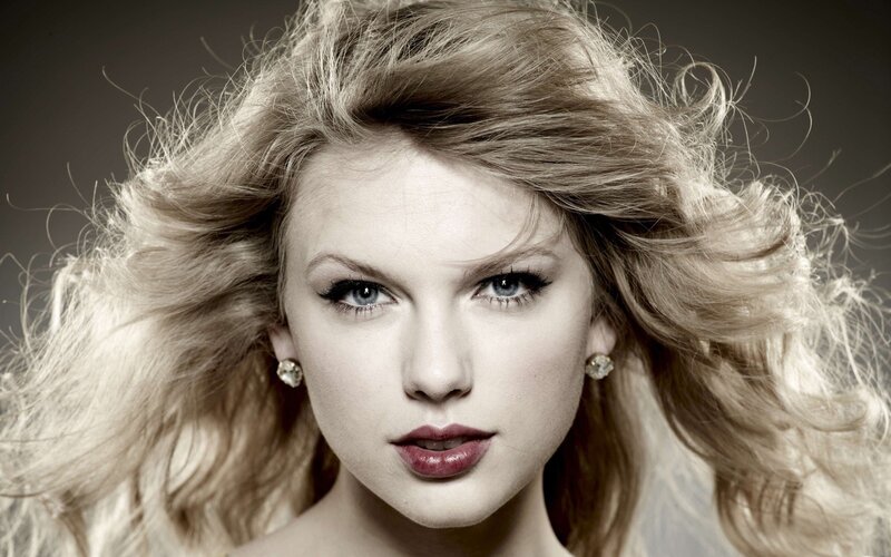 Taylor Swift portrait