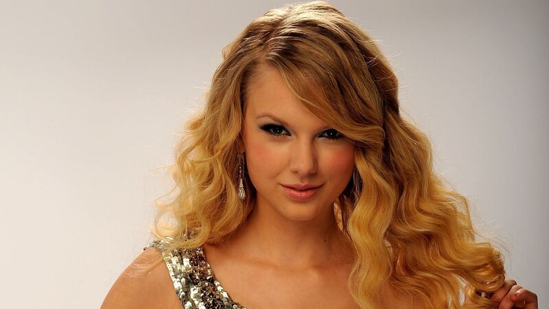 Taylor Swift portrait