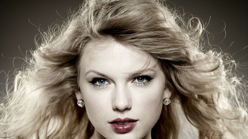 Taylor Swift portrait