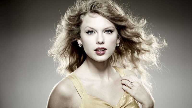 Taylor Swift portrait