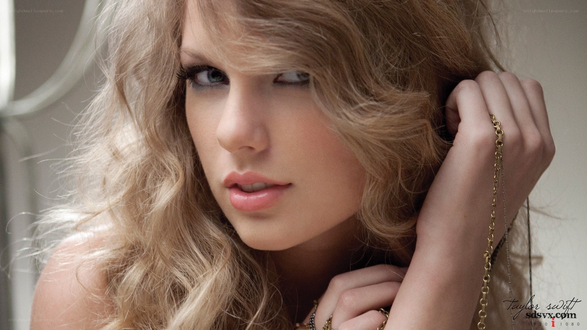 Taylor Swift portrait