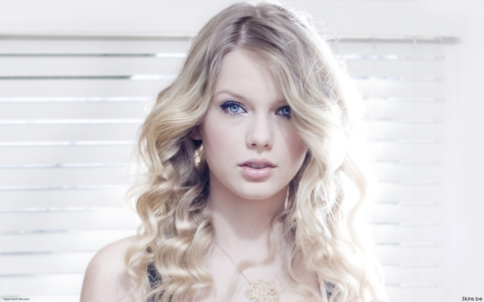 Taylor Swift portrait