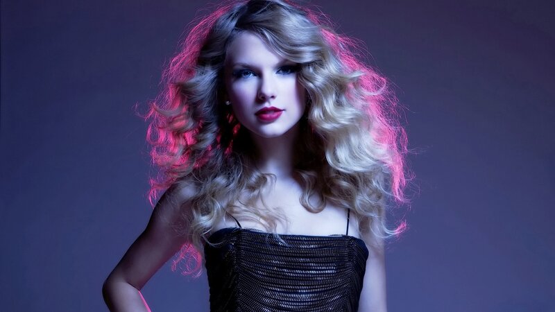 Taylor Swift portrait