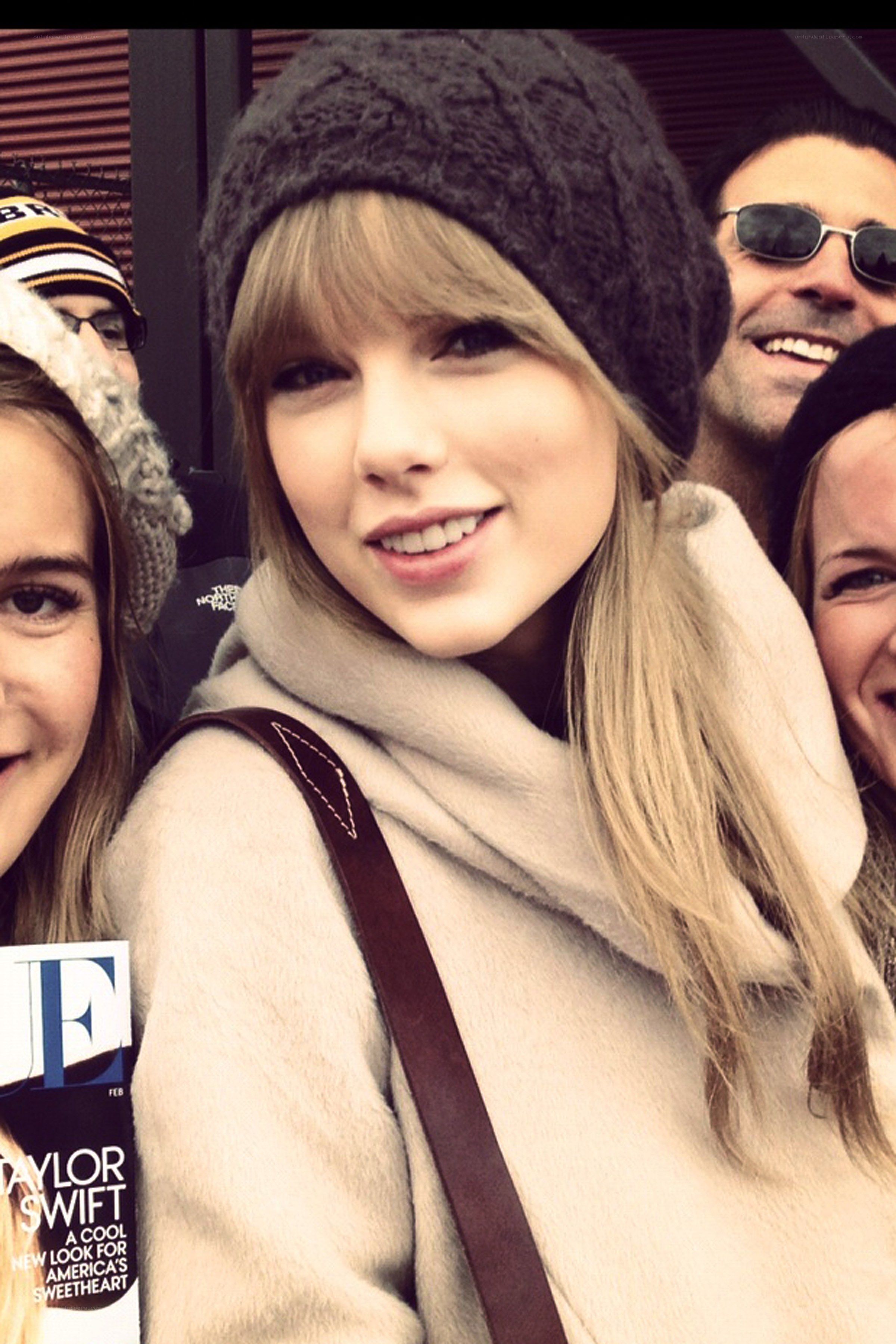 Taylor Swift with fans
