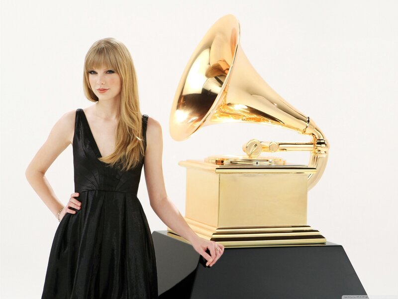 Taylor Swift with Grammy Award