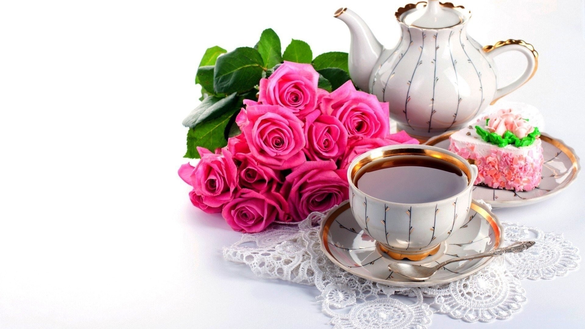 Tea and roses arrangement