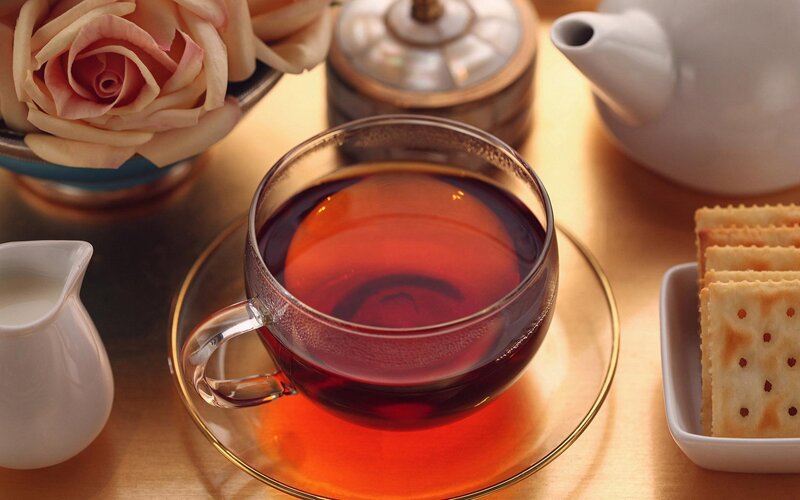 Tea Cup with Crackers