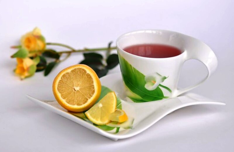 Tea Cup with Lemon