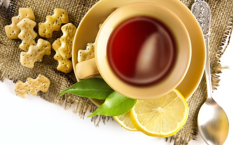 Tea Cup with Lemon — Yellow