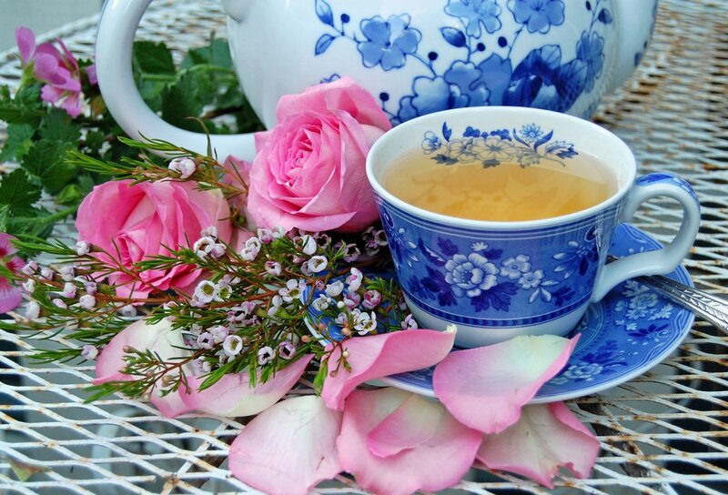 Tea Cup with Roses — Blue