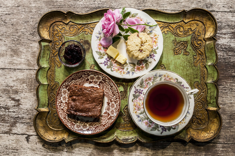 Tea Service on Tray — Green