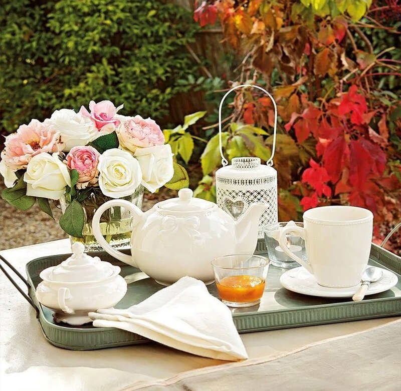 Tea Set on Tray — White, Serene