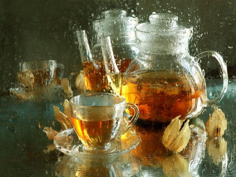 Tea Set on Wet Surface