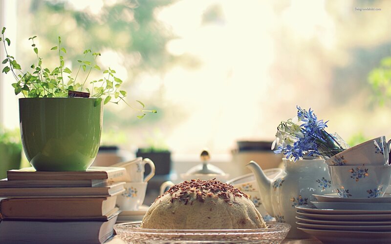 Tea Set with Cake — Green