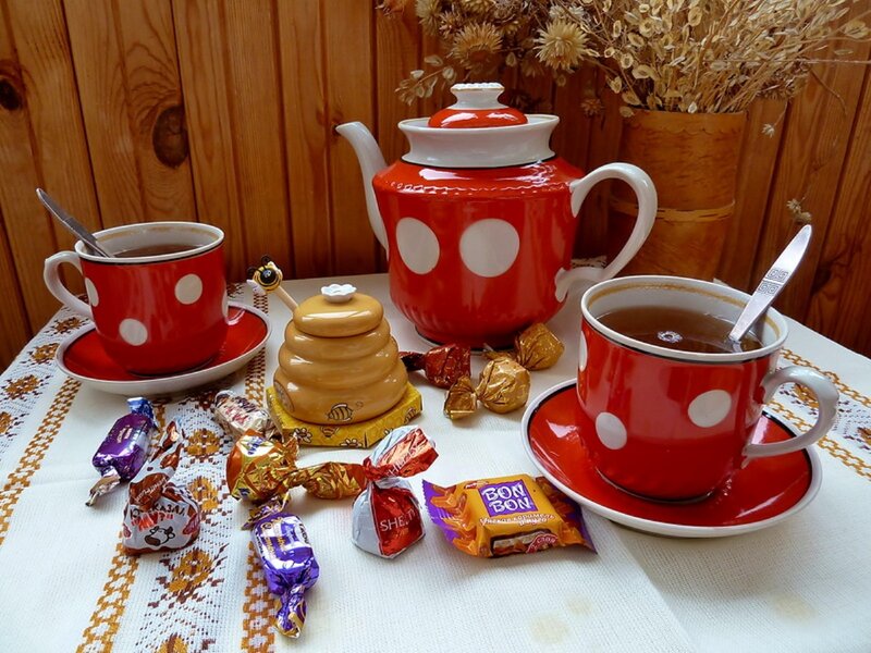 Tea Set with Candies — Red, Cozy