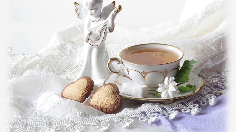 Tea Set with Cookies — White