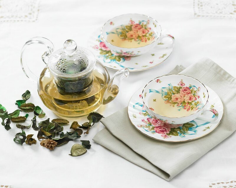 Tea Set with Dried Leaves