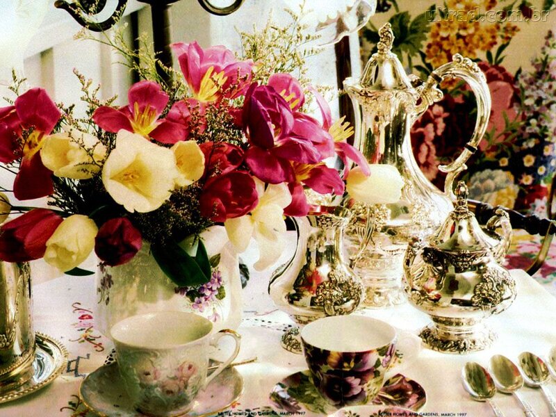 Tea Set with Flowers — Pink, Elegant, Morning