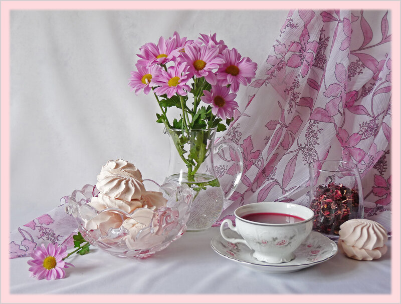 Tea Set with Flowers — Pink, Serene