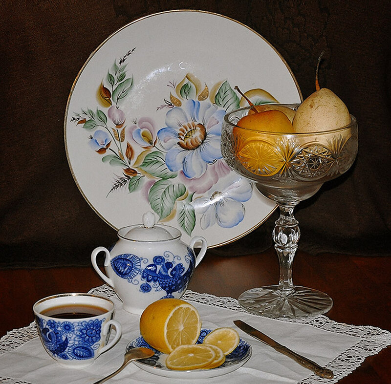 Tea Set with Fruit — White, Calm