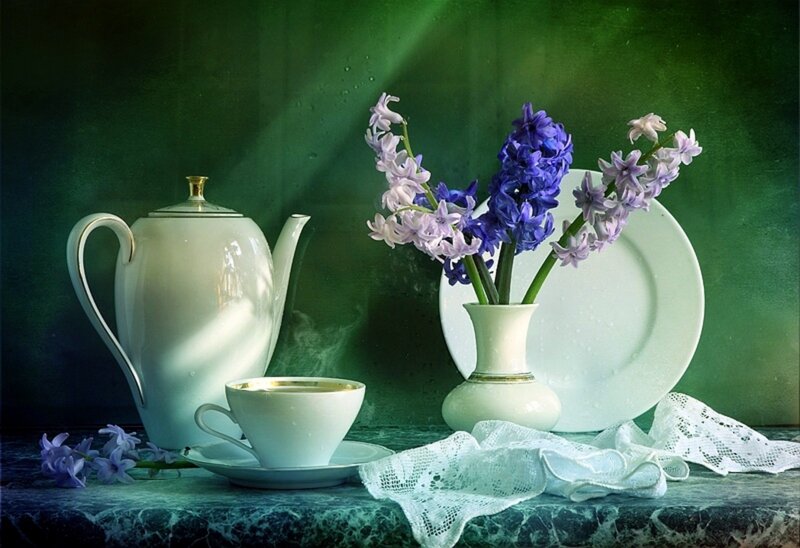 Tea Set with Hyacinth Flowers