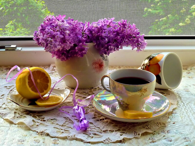 Tea Set with Lilacs