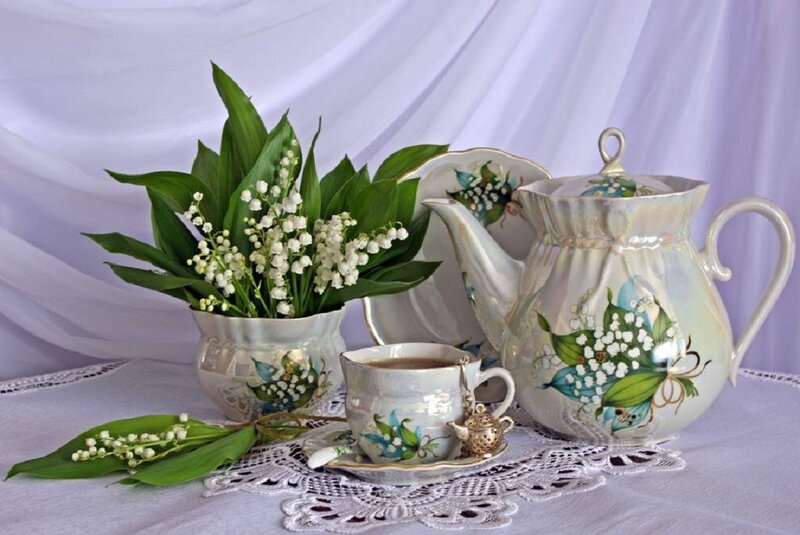 Tea Set with Lilies of the Valley