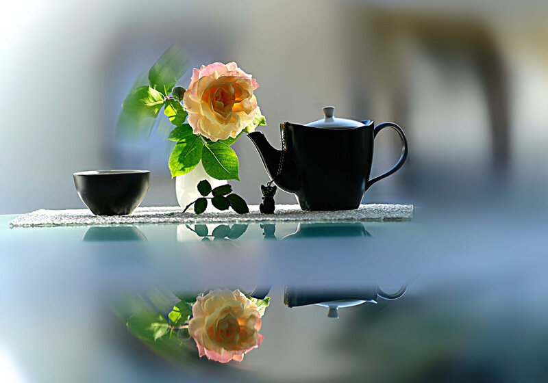 Tea Set with Rose — Black