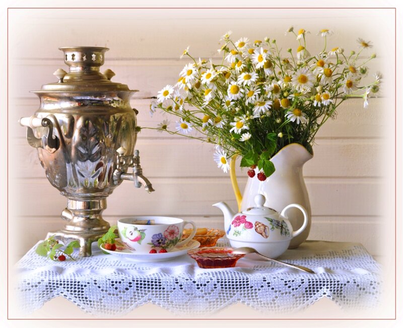 Tea Set with Samovar — White