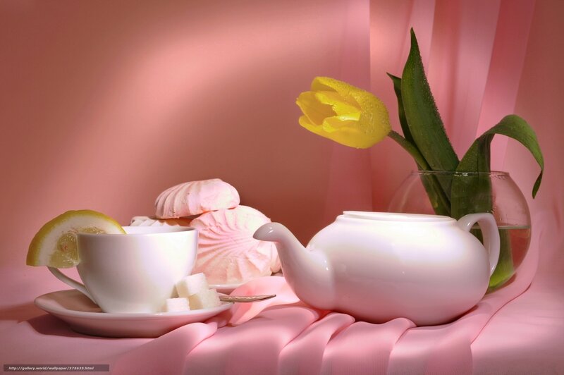 Tea Set with Tulip — Pink, Serene