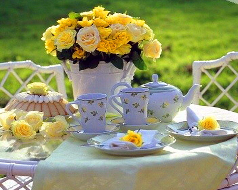 Tea Set with Yellow Roses