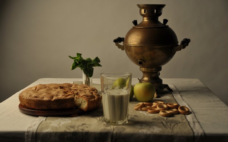 Tea time with cake and apples