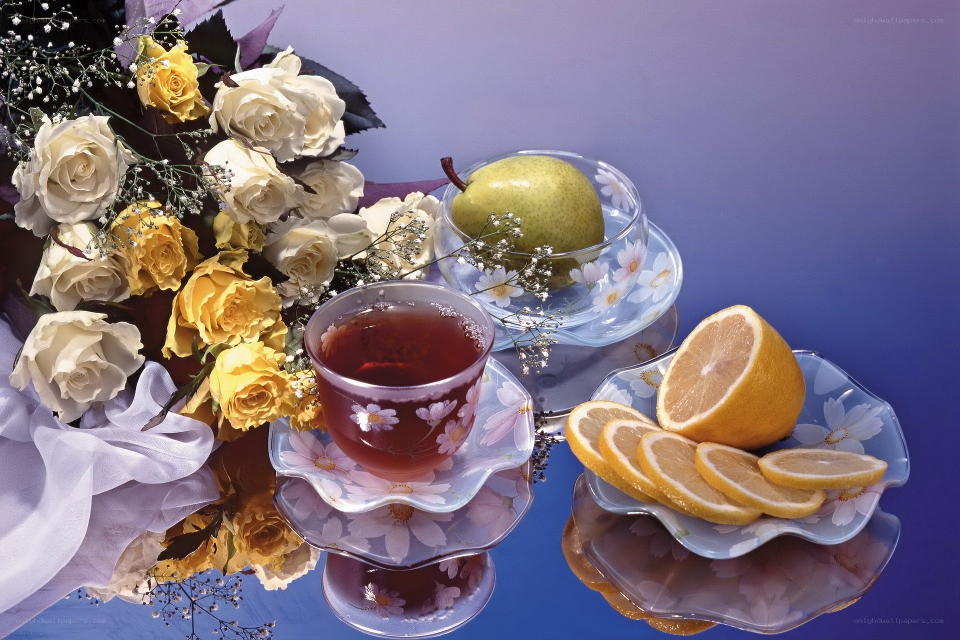 Tea with flowers and fruit