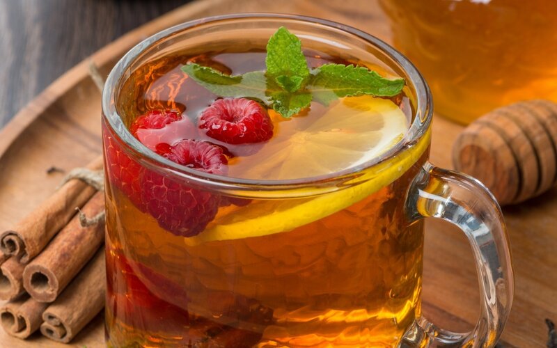 Tea with Fruit and Mint