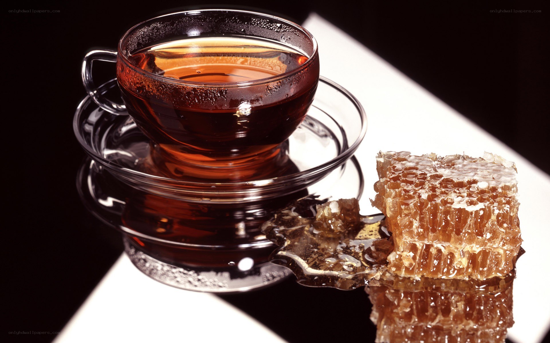 tea with honeycomb