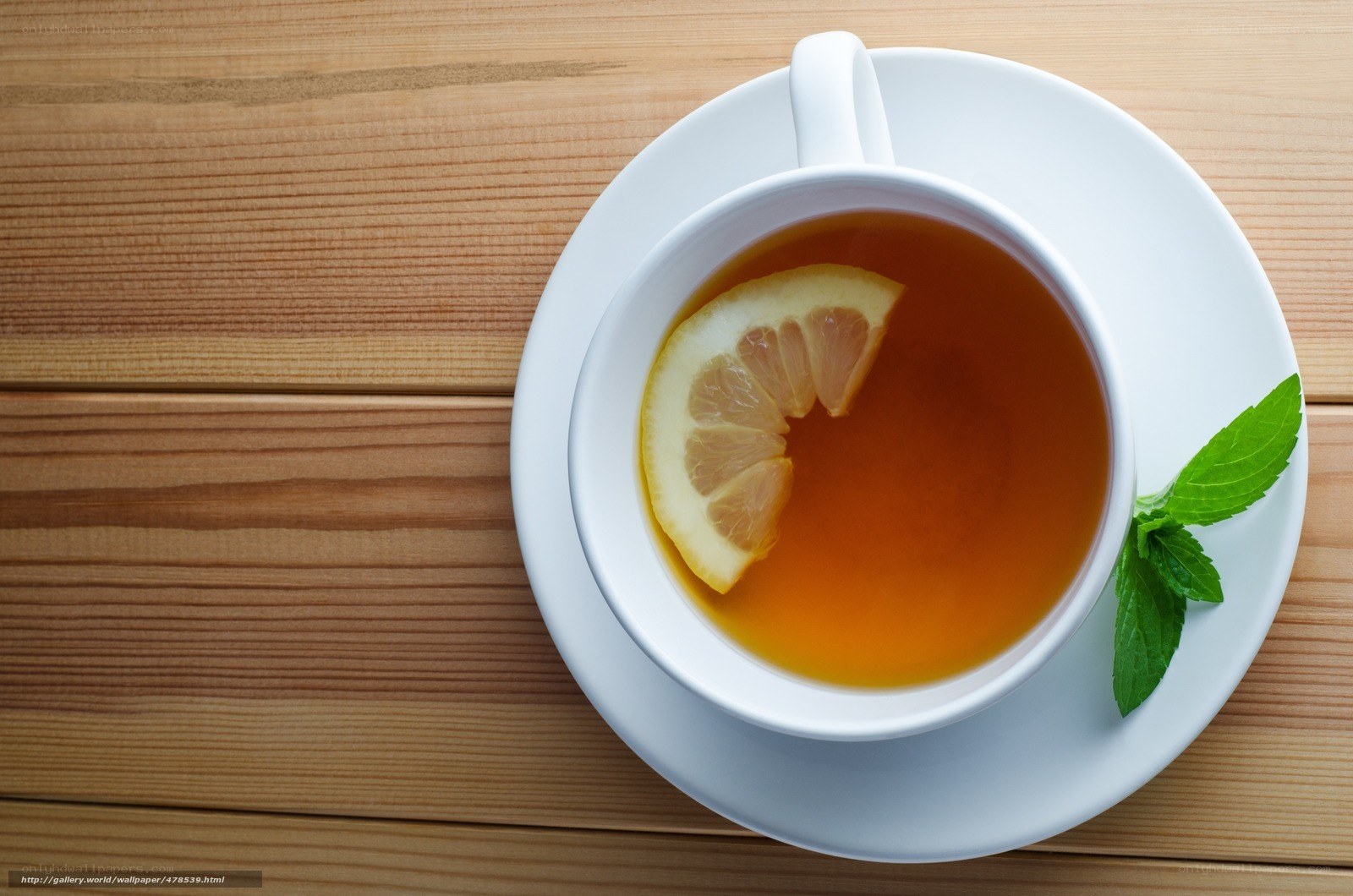 tea with lemon and mint