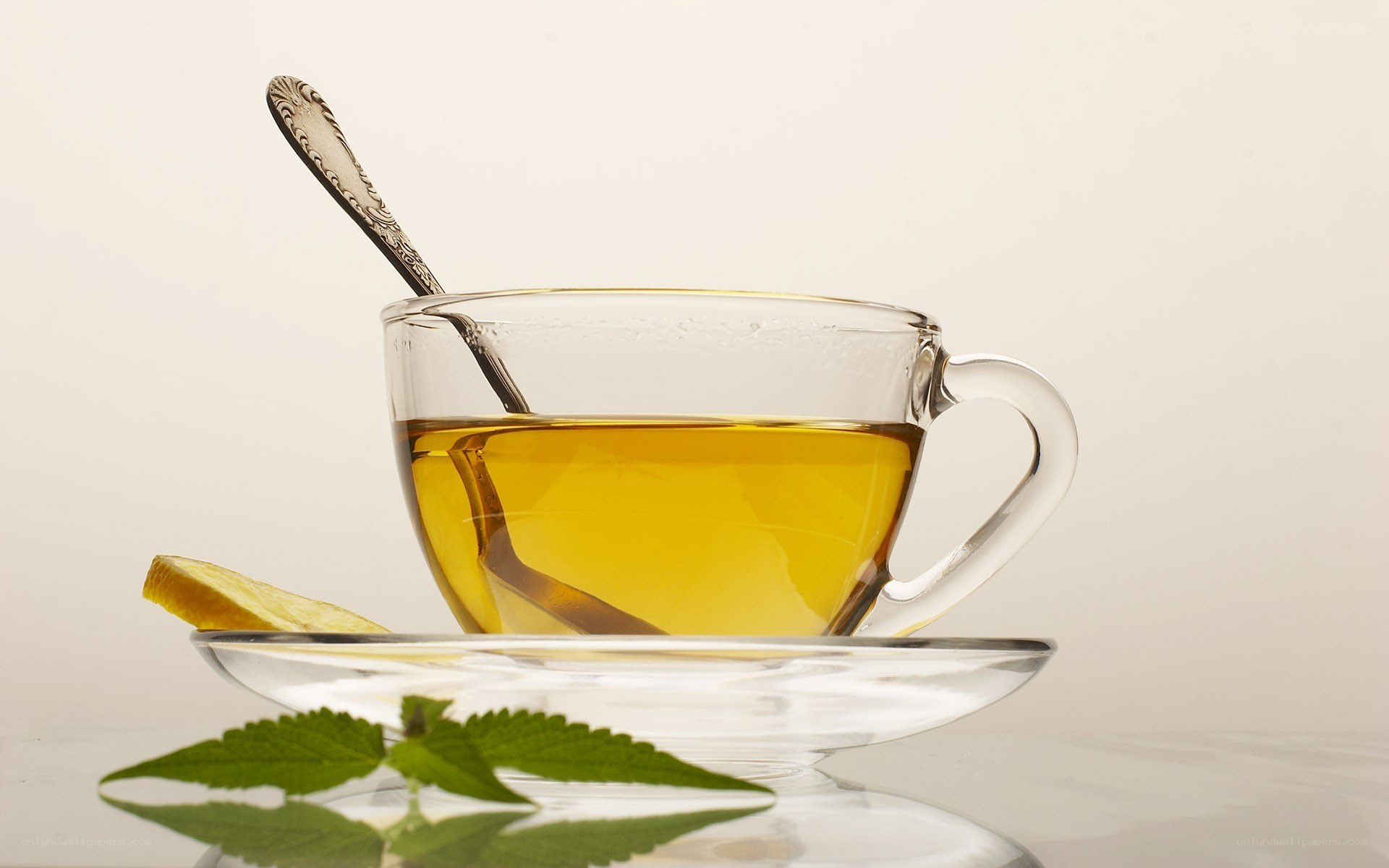 tea with lemon and mint