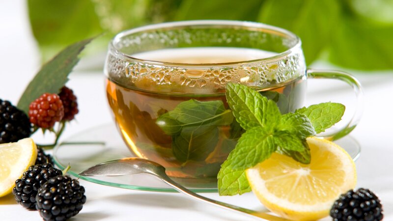 Tea with Mint and Lemon — Green, Refreshing, Morning