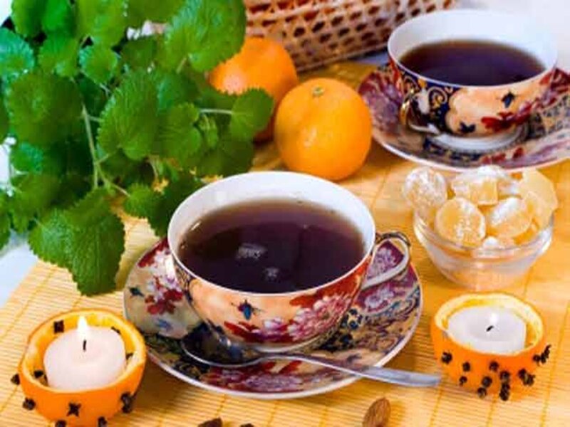 Tea with Oranges and Mint