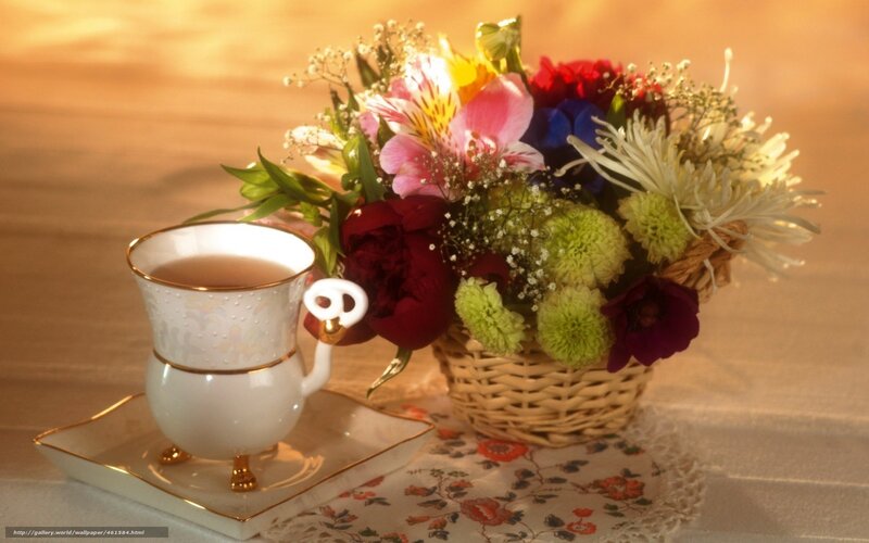 Teacup and flower bouquet