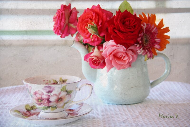 Teacup and Flowers — Pink