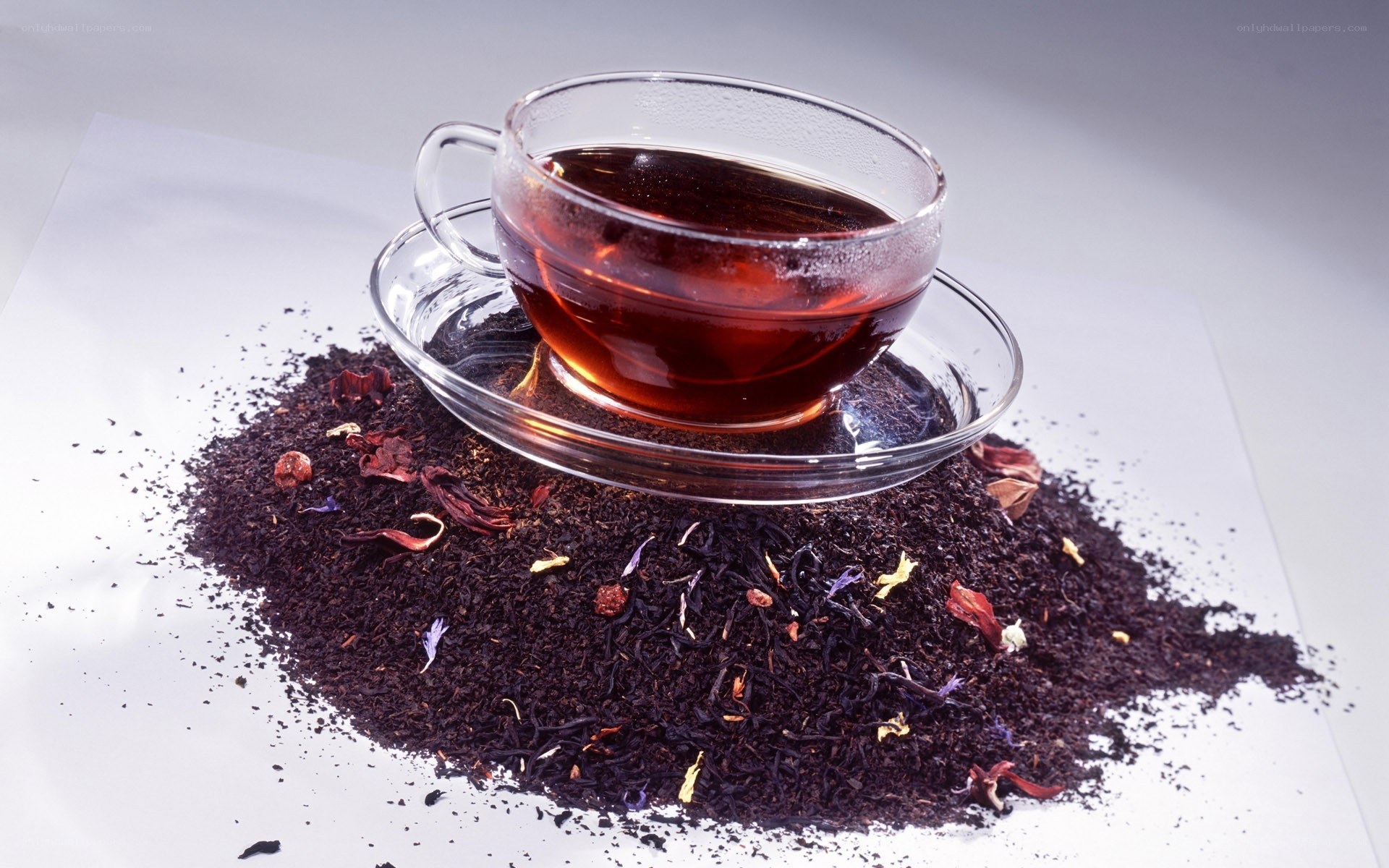 Teacup with loose tea leaves