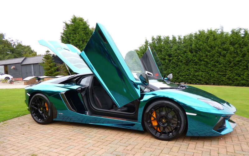 Teal Lamborghini Aventador