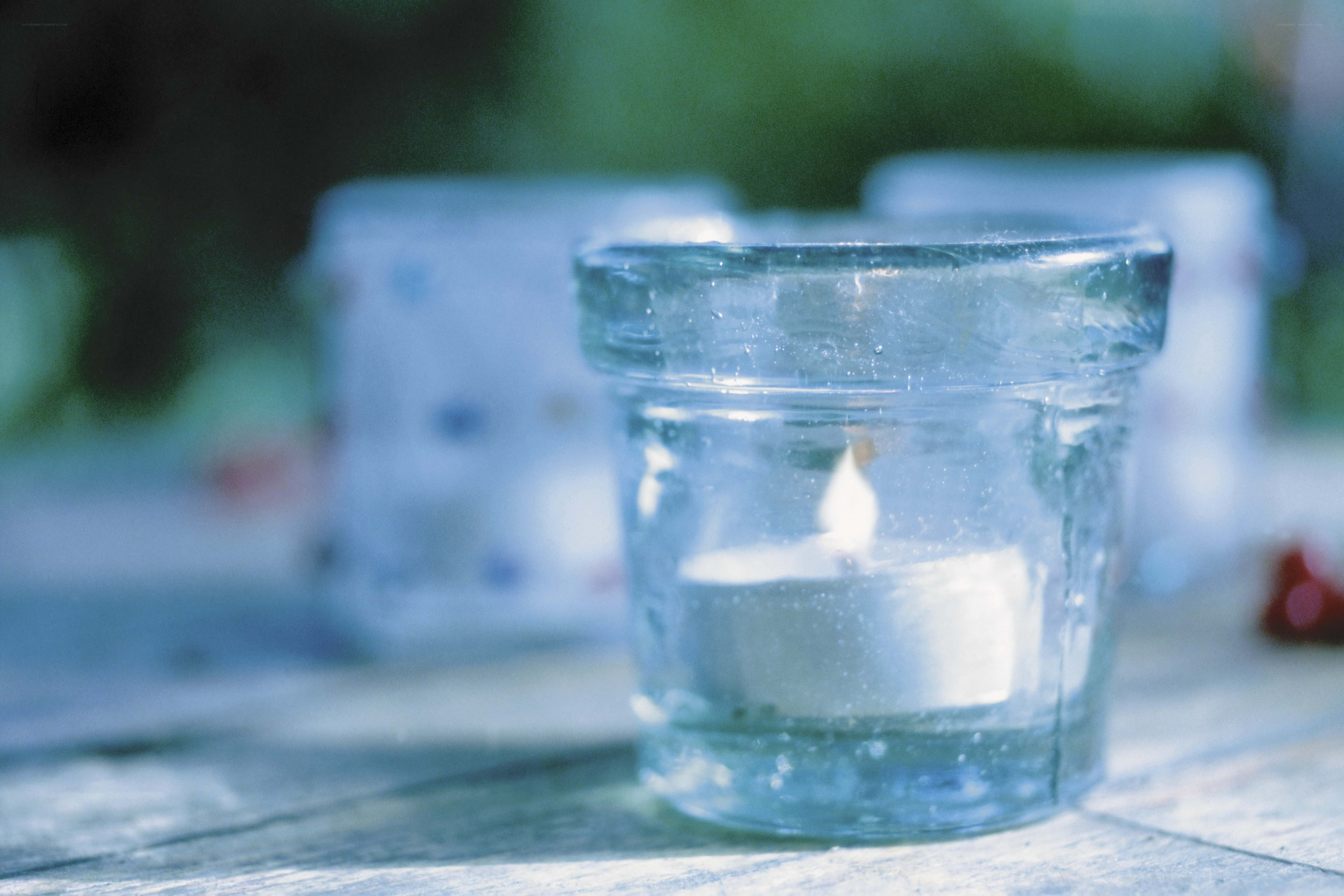 Tealight candle in glass holder