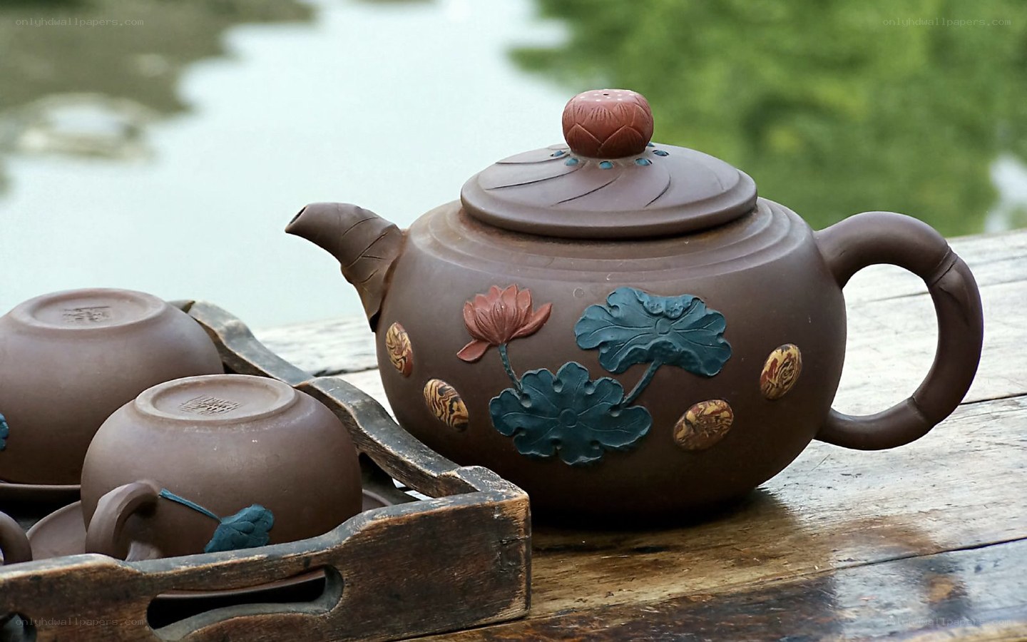 Teapot with lotus design