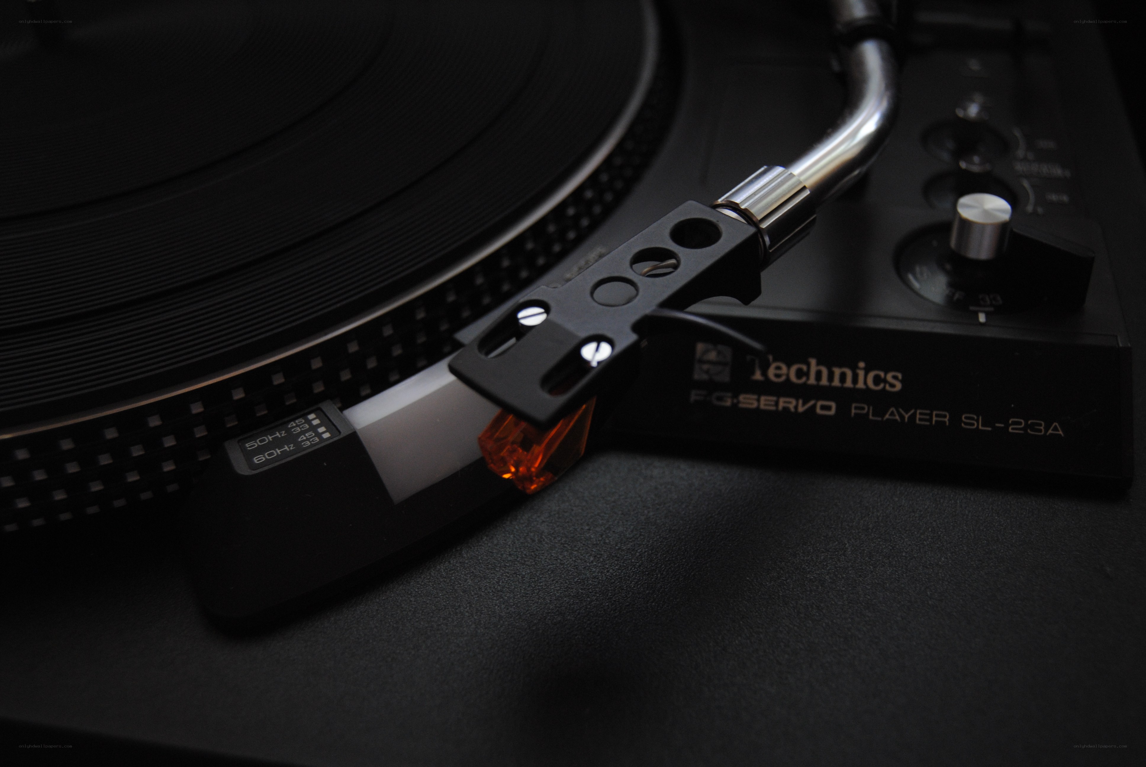 Technics SL-23A turntable