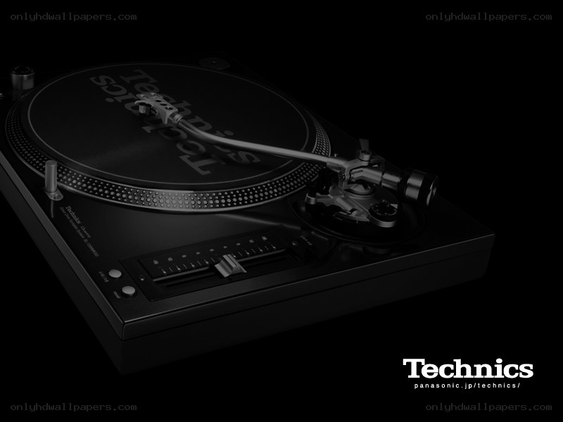 Technics turntable product shot