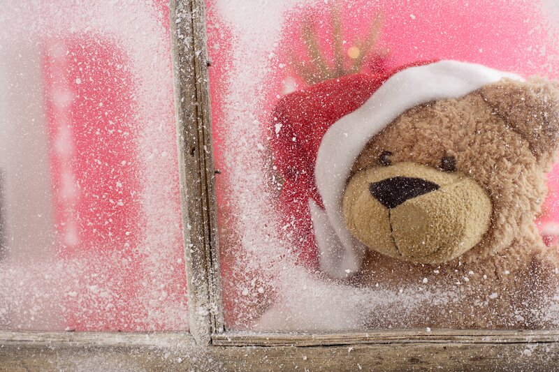 Teddy Bear in Snow — Brown, Festive