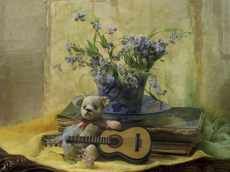 Teddy Bear with Guitar — Yellow