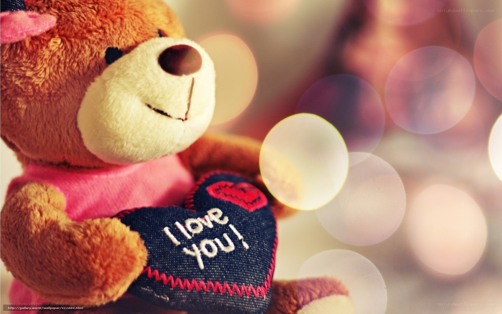teddy bear with heart